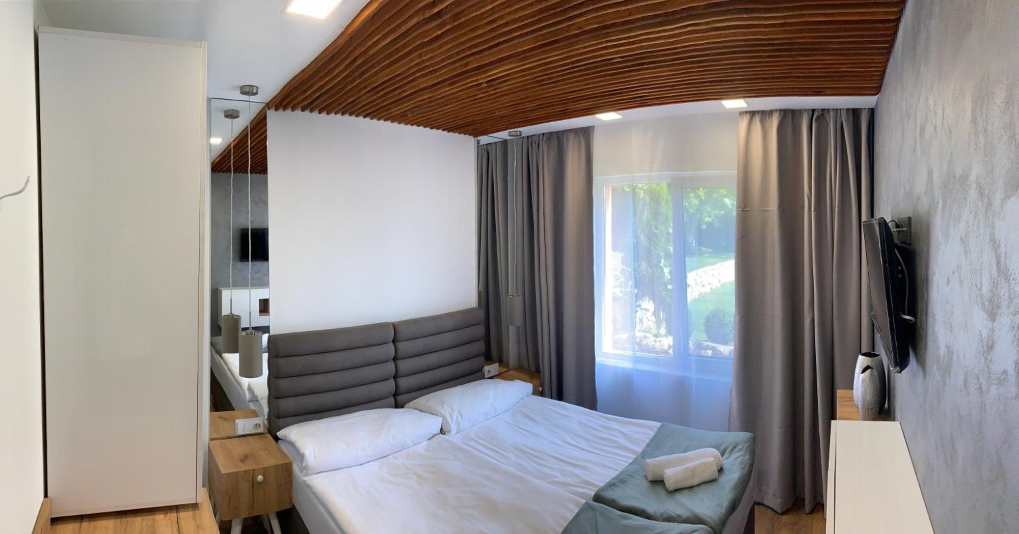 Sunray Guest House, Private Rooms & Apartment With Lovely Sea View Varna Dış mekan fotoğraf