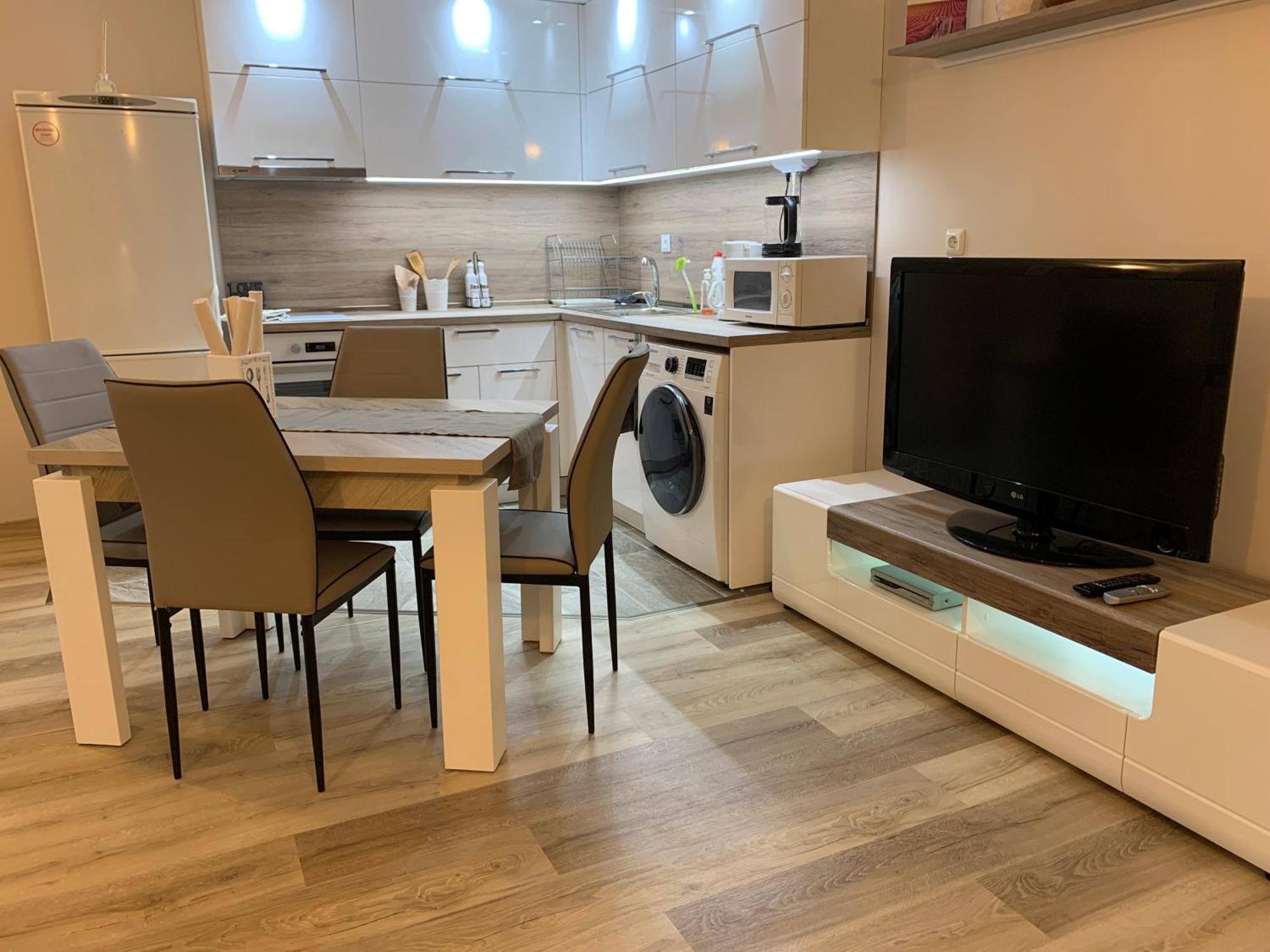 Sunray Guest House, Private Rooms & Apartment With Lovely Sea View Varna Dış mekan fotoğraf