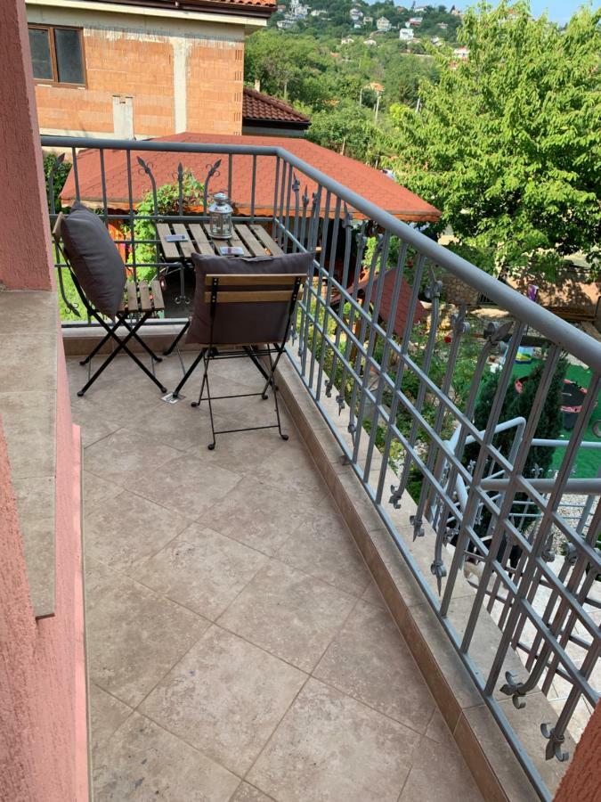 Sunray Guest House, Private Rooms & Apartment With Lovely Sea View Varna Dış mekan fotoğraf